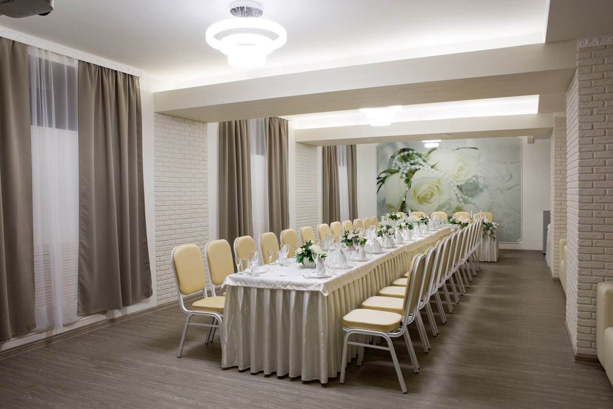 Банкетный зал на 40 человек — фото 4