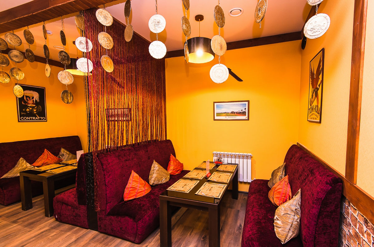 Основной зал