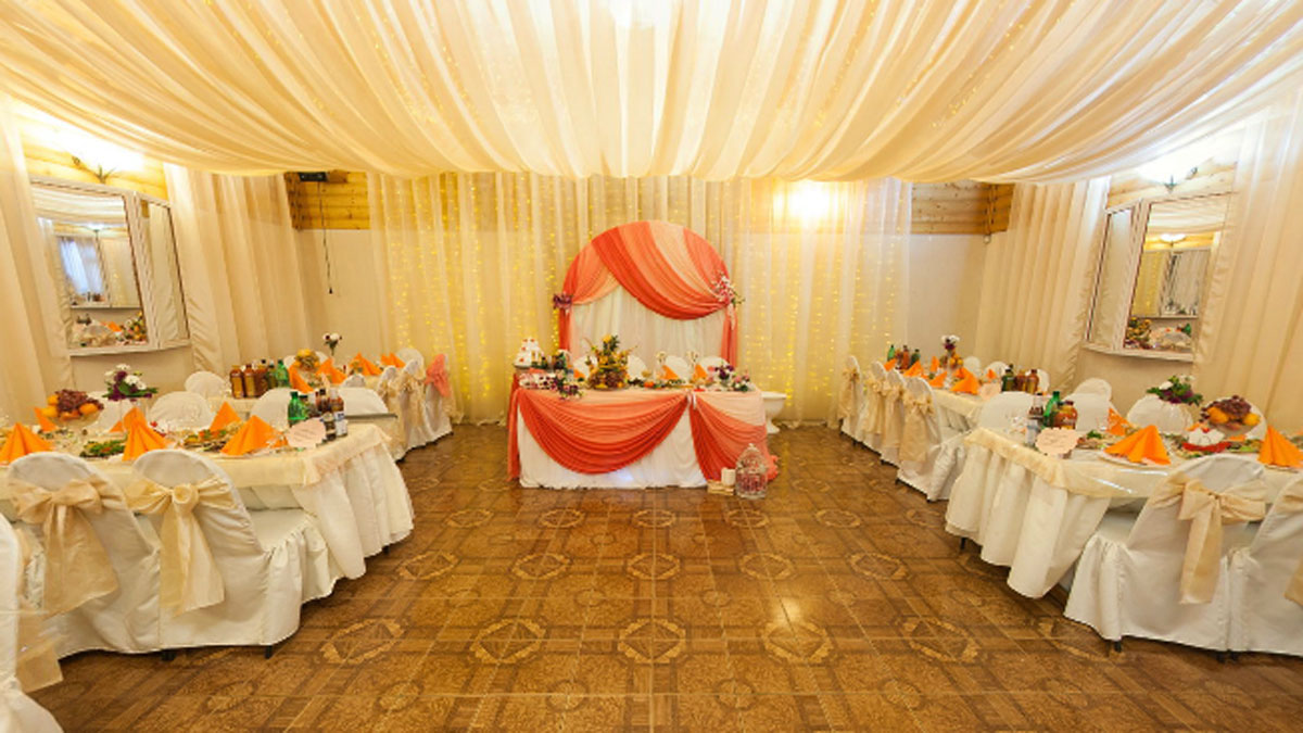 Основной зал — Каринка на Ставропольской