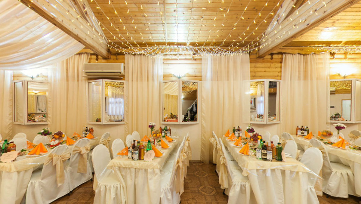 Основной зал — Каринка на Ставропольской