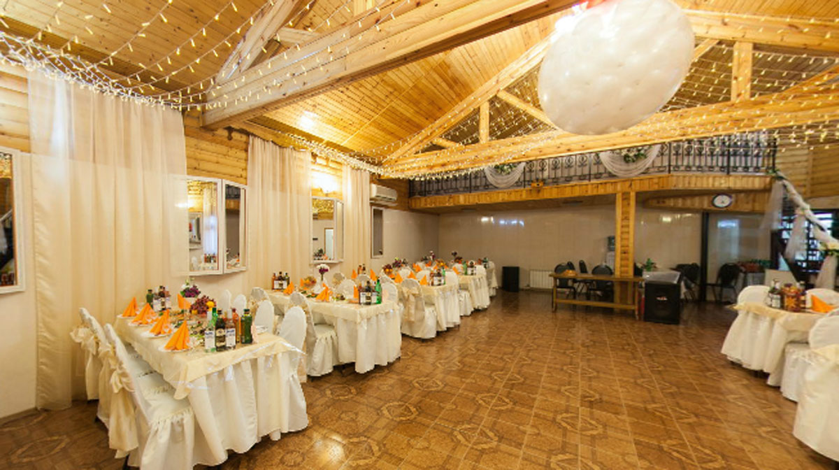 Основной зал — Каринка на Ставропольской