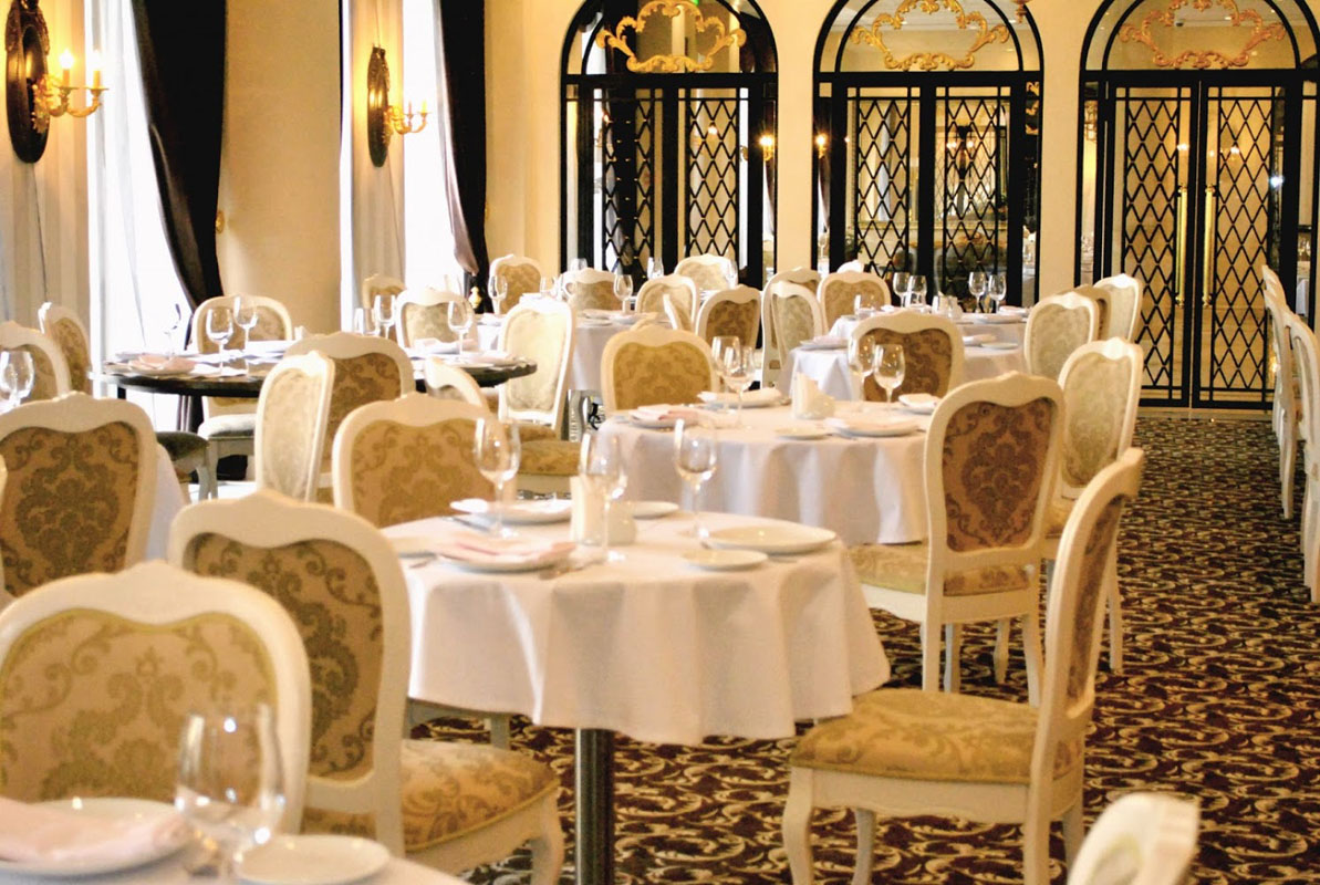 Основной зал