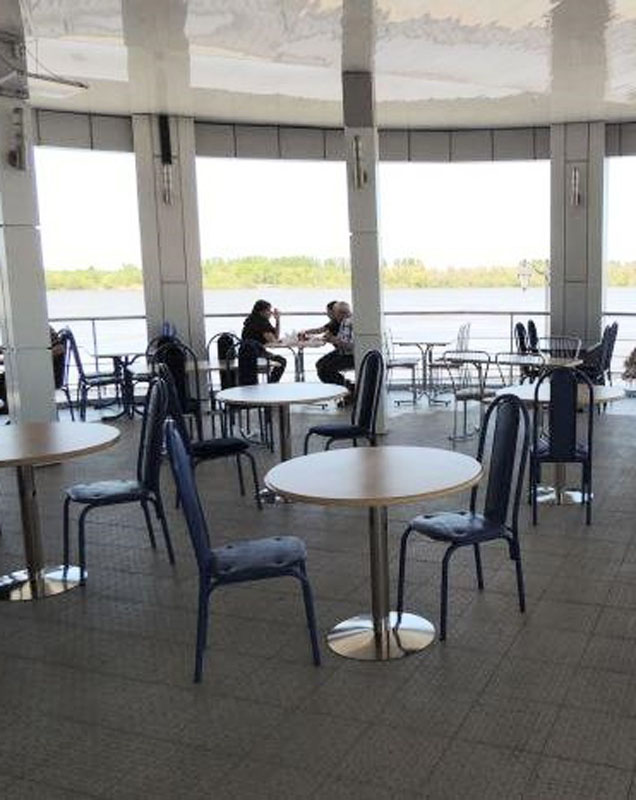 Основной зал