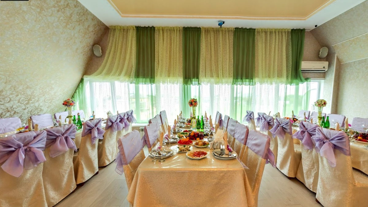 Девичья Башня — Зал на 100 человек, фото банкетного зала