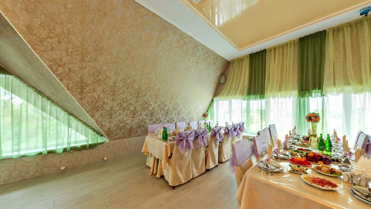 Зал на 100 человек — Девичья Башня