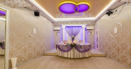 Зал на 100 человек