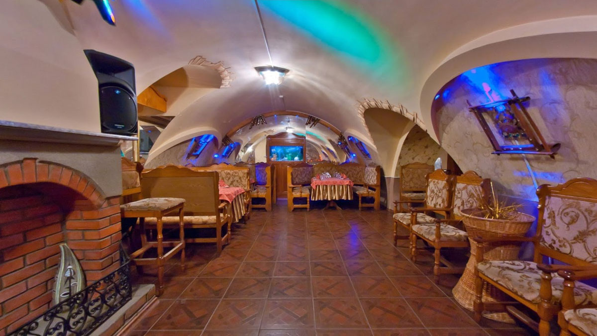 Основной зал — Золотая Линта