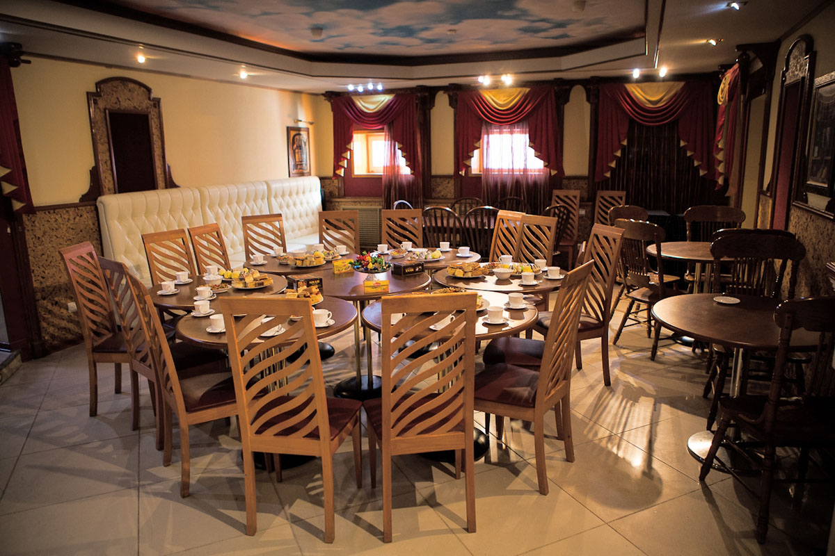 Основной зал — банкетный зал Янтарь, фото