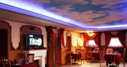 Основной зал