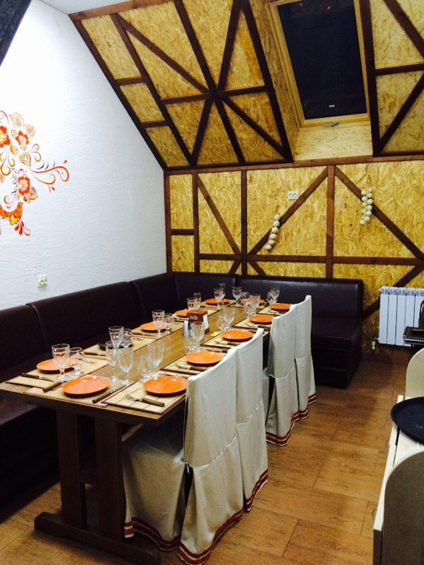 Основной зал — Лапти