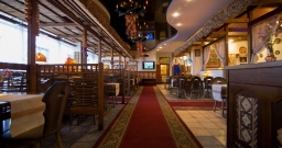 Основной зал — интерьер зала