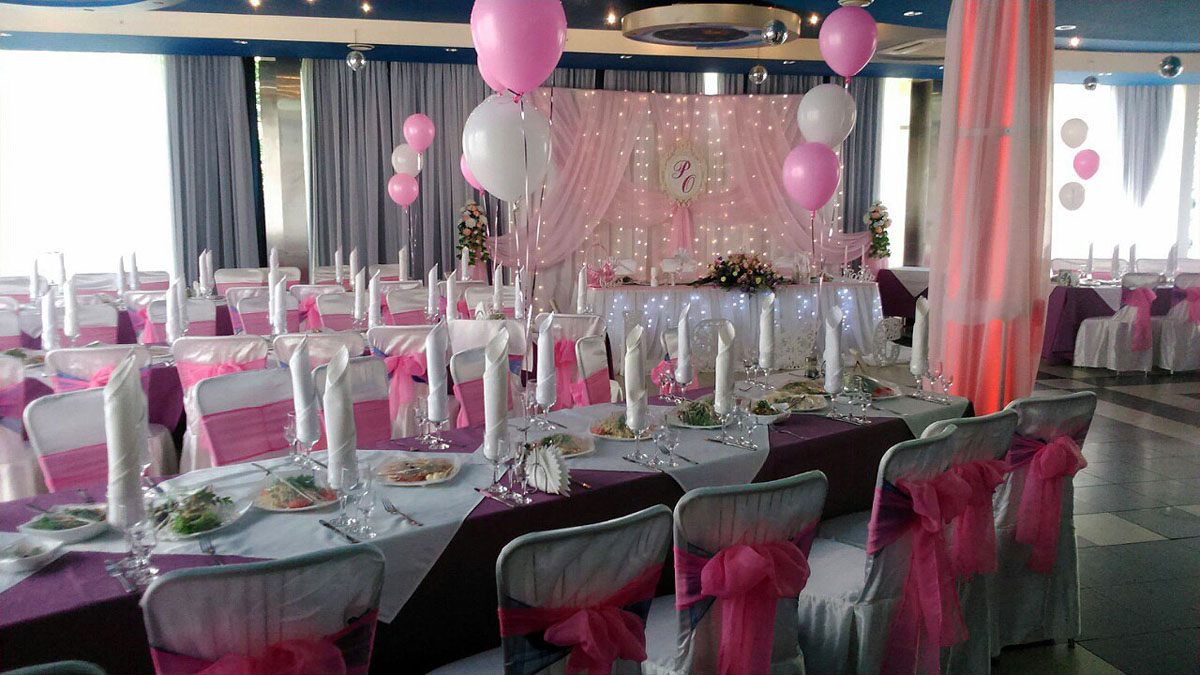 Зал на 100 человек — 7 небо