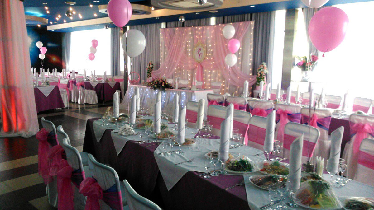 Зал на 100 человек — 7 небо