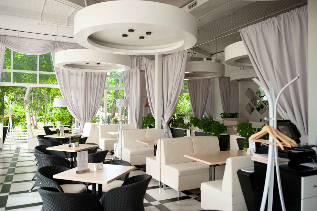 Основной зал — Wok Cafe