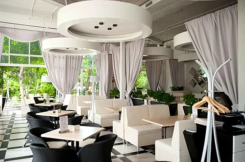 Основной зал — Wok Cafe