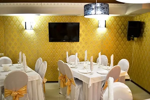Зал на 70 человек — Frant Hotel