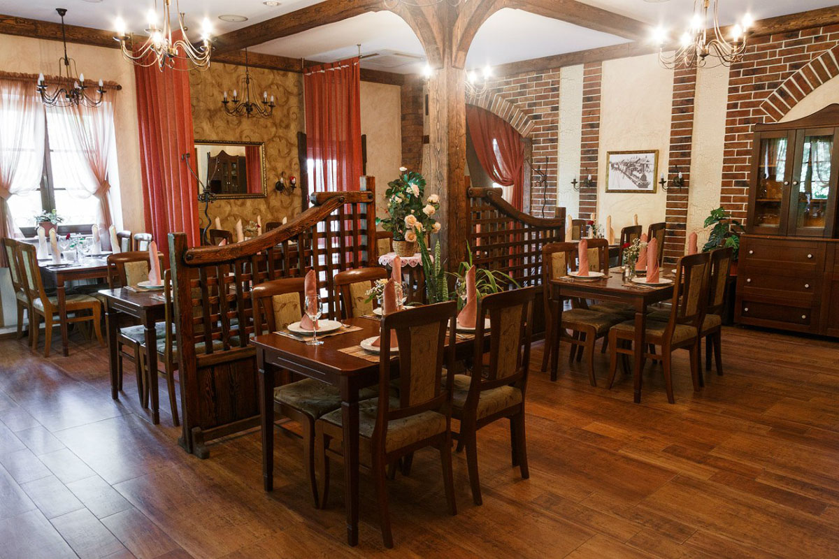 Основной зал — Семь пятницъ