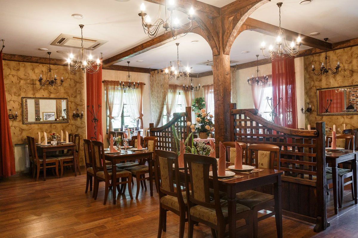 Основной зал — Семь пятницъ