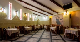 Основной зал