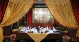 Ресторан первый этаж — подробнее о зале