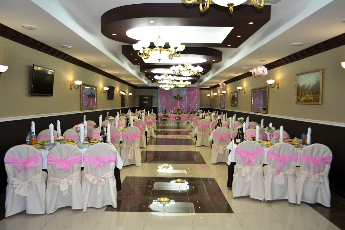 Зал на 80 человек — Ресторан Gold