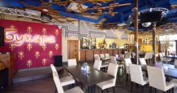 Основной зал — интерьер зала