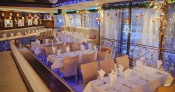 Основной зал