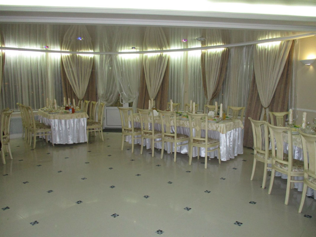 Зал на 130 человек — Грааль