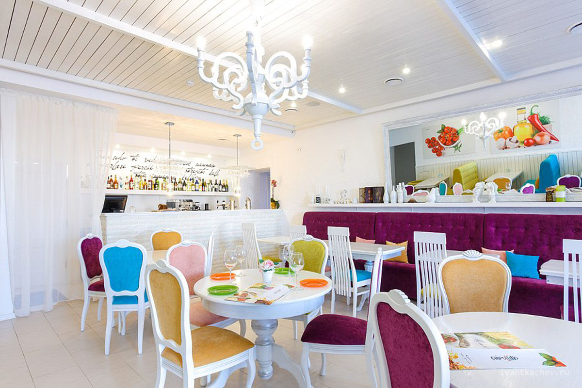 Основной зал