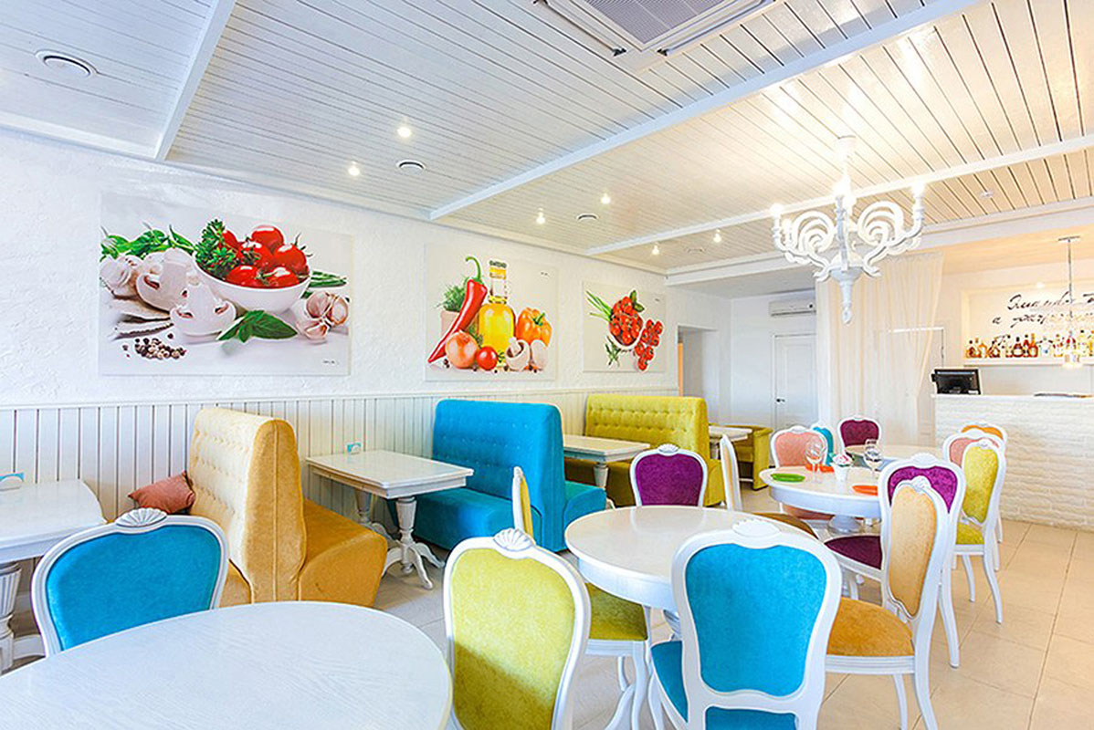 Основной зал — Остерия Chipollino