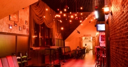 Зал Таверна