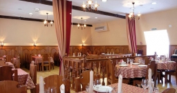 Основной зал