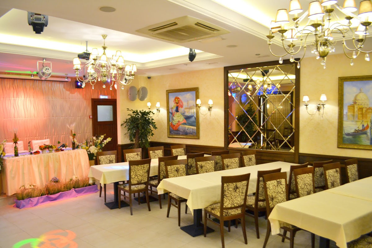 Основной зал — Trattoria Pranzo