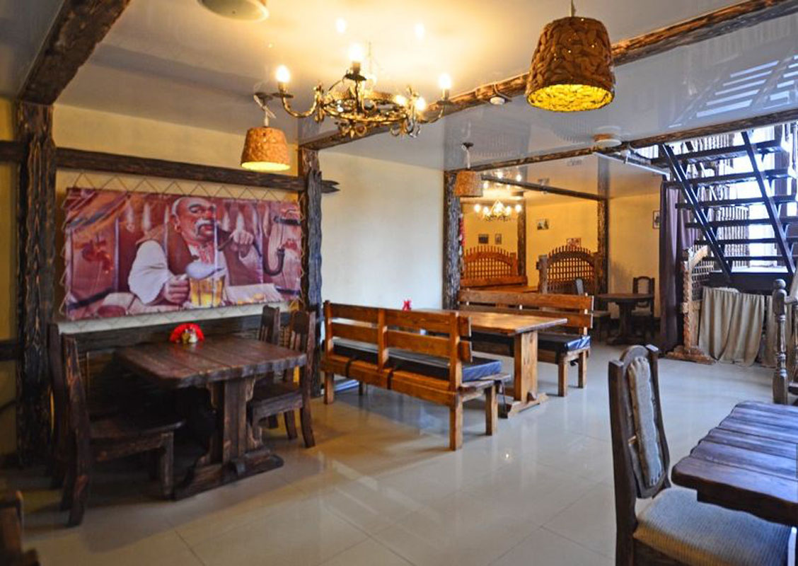 Основной зал — Казачий дворъ