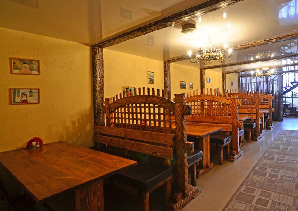 Основной зал — Казачий дворъ