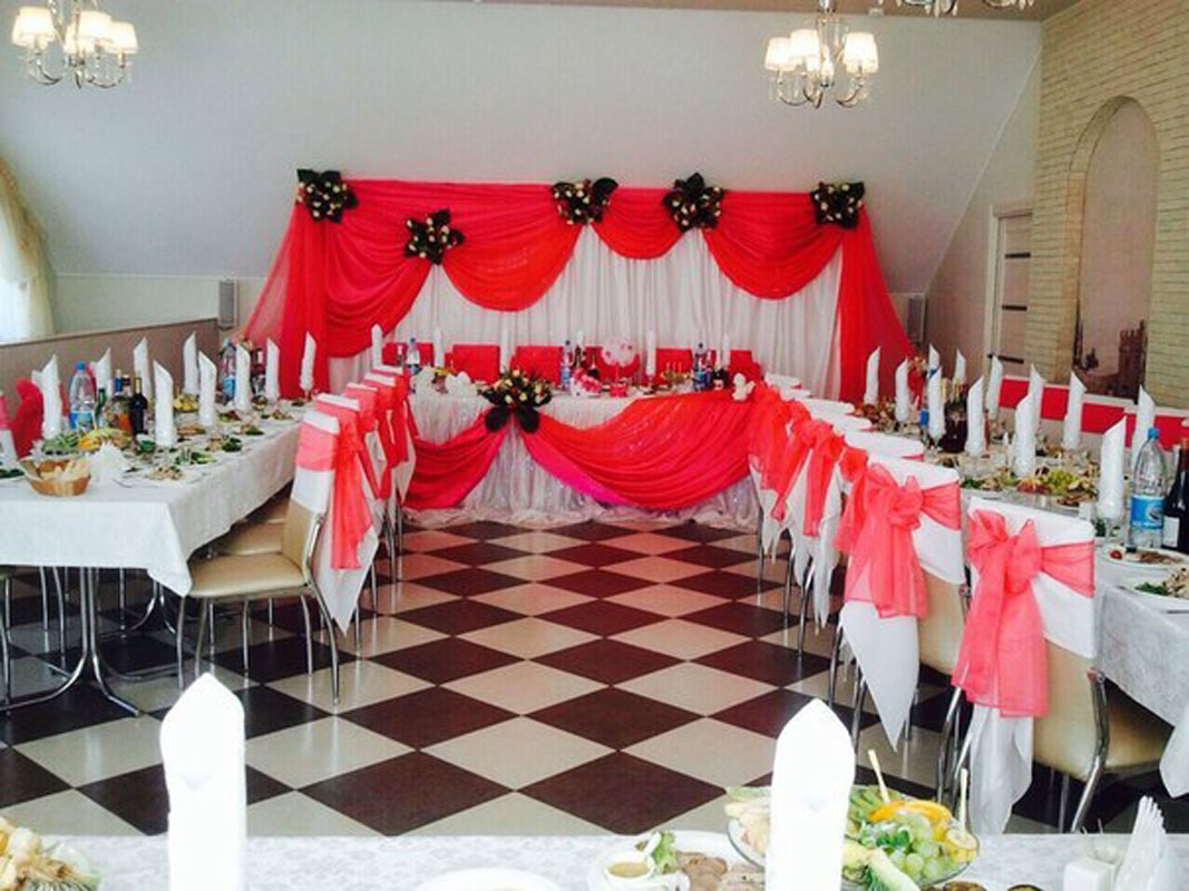 Основной зал — Белуга