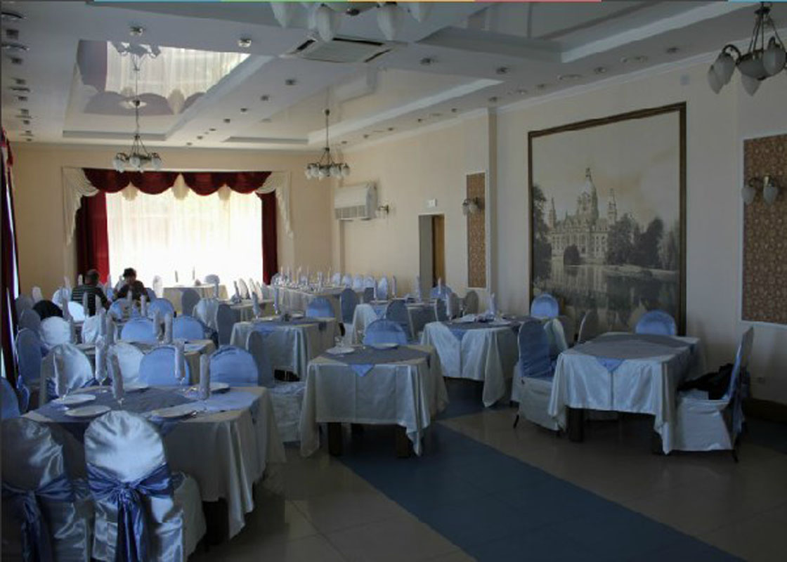 Основной зал