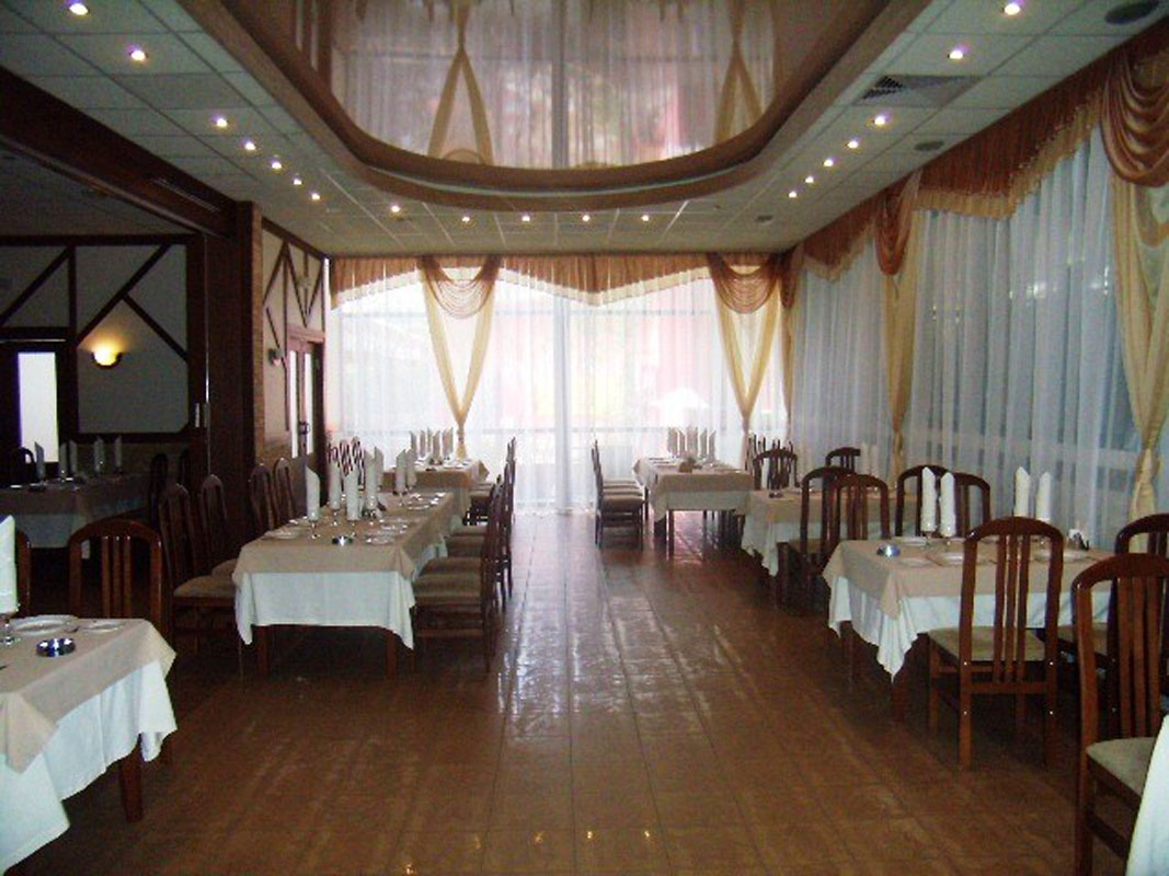 Основной зал