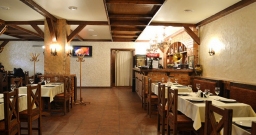 Основной зал