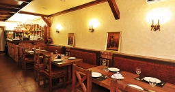 Основной зал