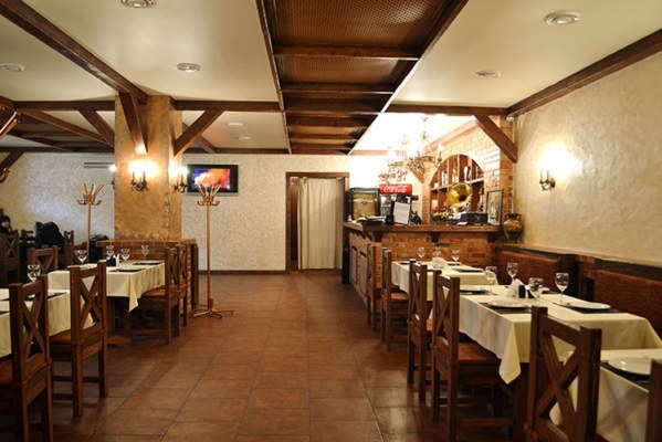 Логотип Rest House