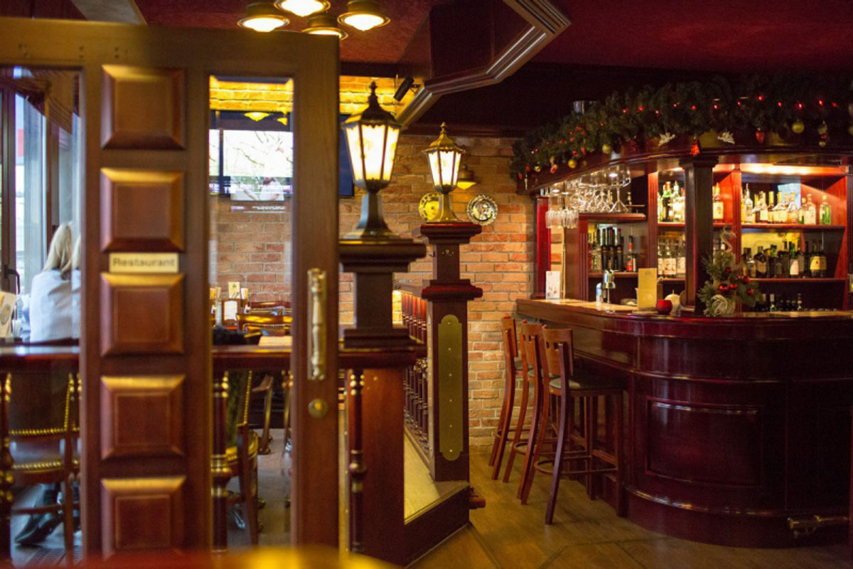 Зал Гашека — У Гашека