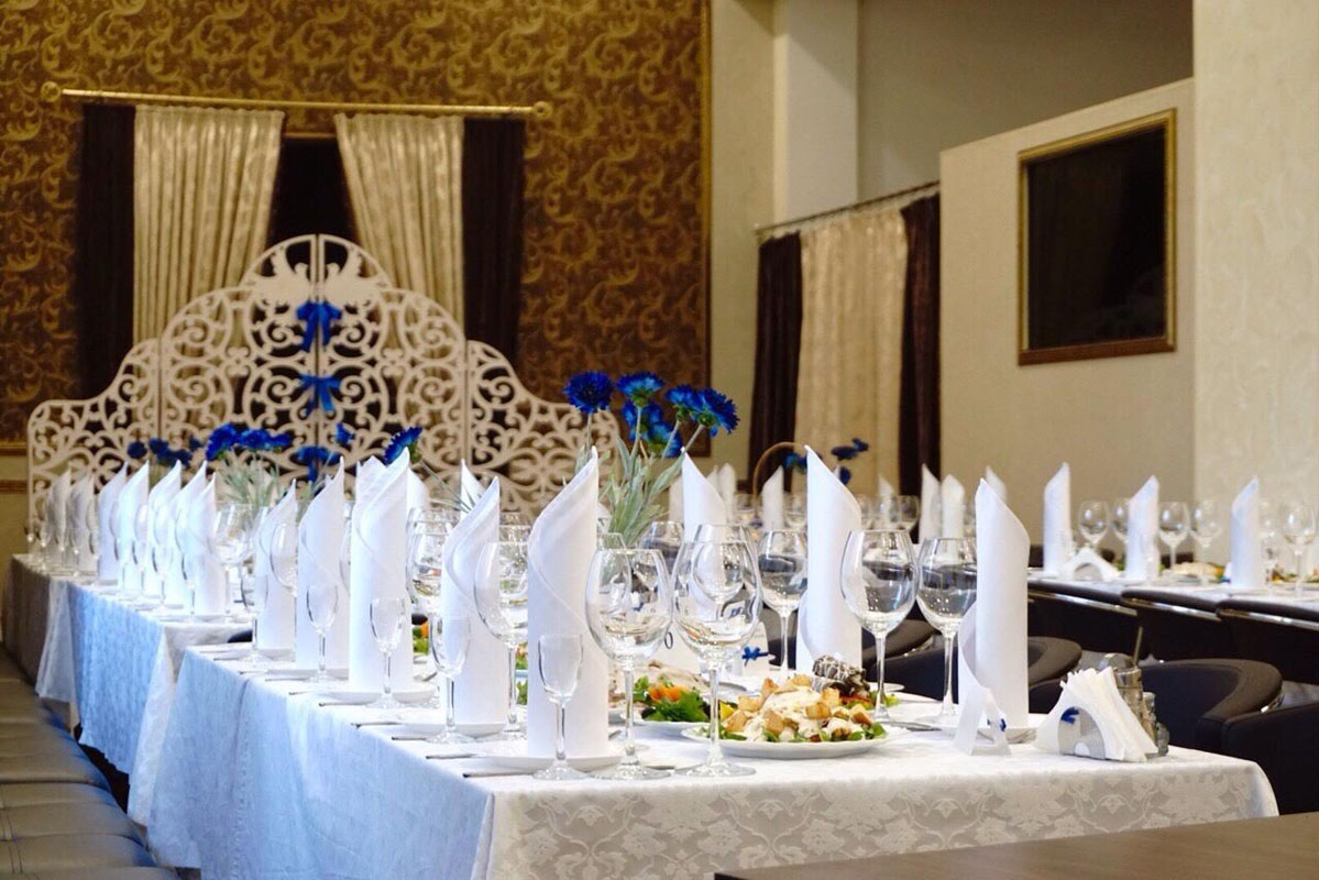 Основной зал — банкетный зал Чацкий, фото