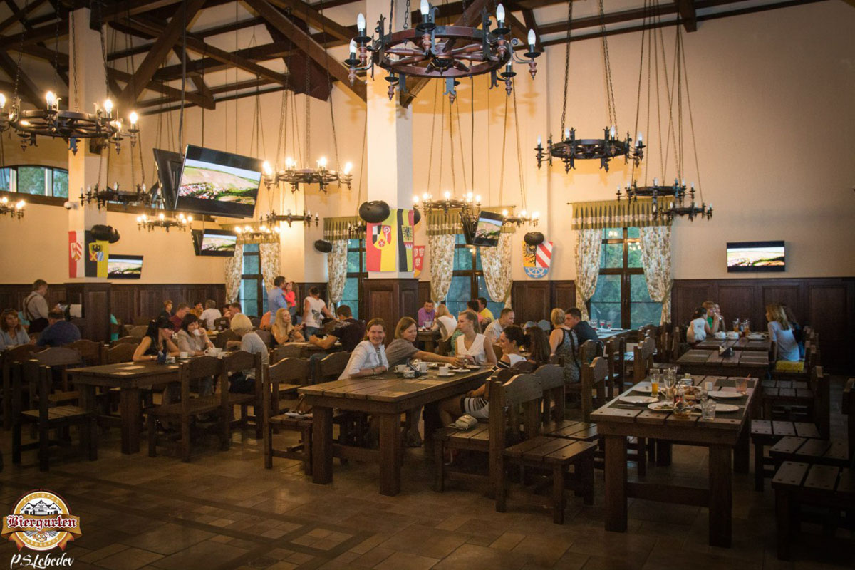 Biergarten — Основной зал, фото банкетного зала