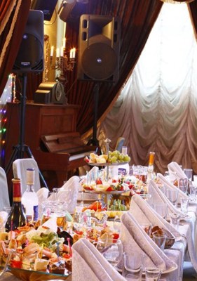 Клен — банкетный зал