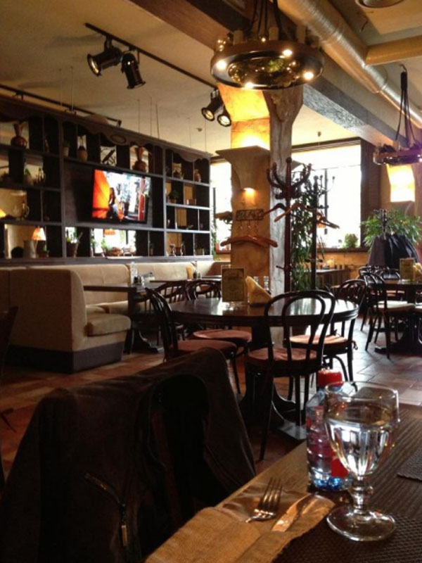 Основной зал — Пармезан