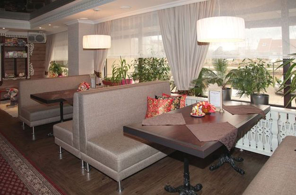 Основной зал — Фунт мёда