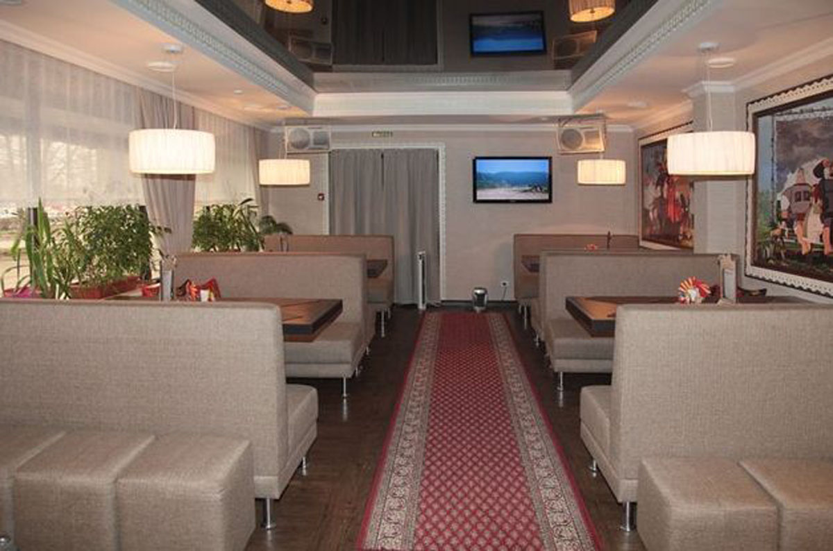 Основной зал — Фунт мёда