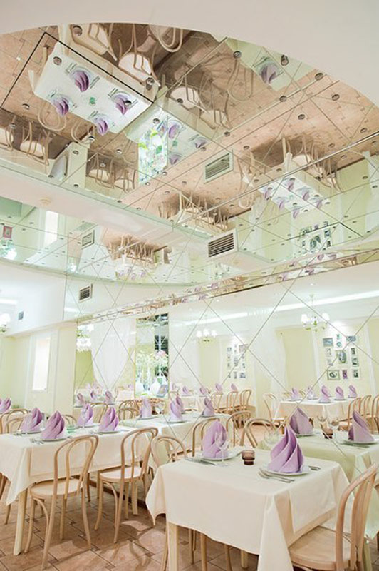 Зал на 50 человек — Братья Гримм