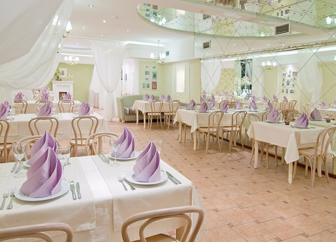 Зал на 50 человек — Братья Гримм